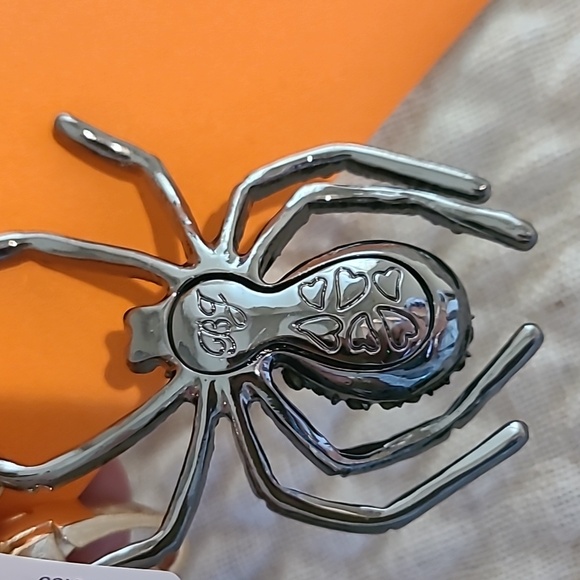 Betsey johnson 🕷 Bag charm - Picture 3 of 4